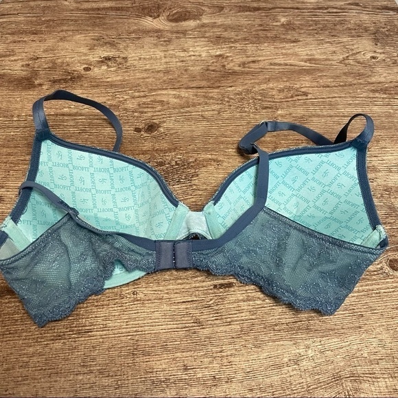 Victoria's Secret Blue Lace Biofit Demi Uplift Bra - Picture 2 of 3